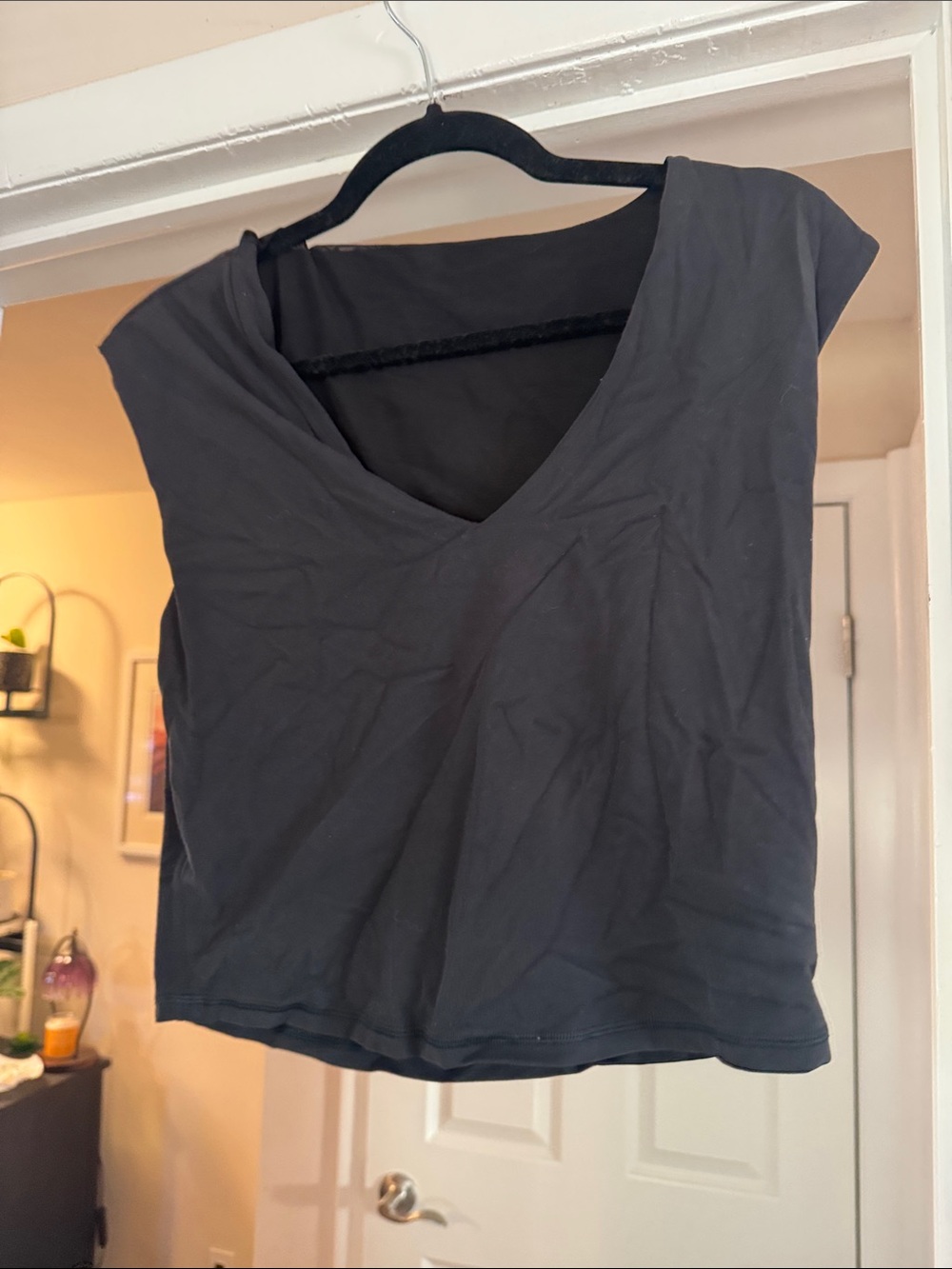 Women's V-Neck workout top - black